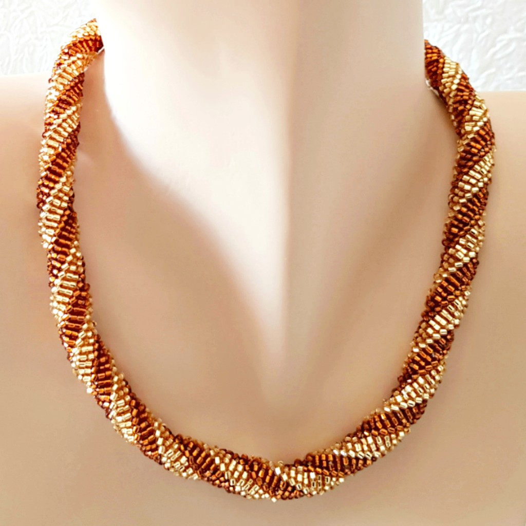 Aida necklace
