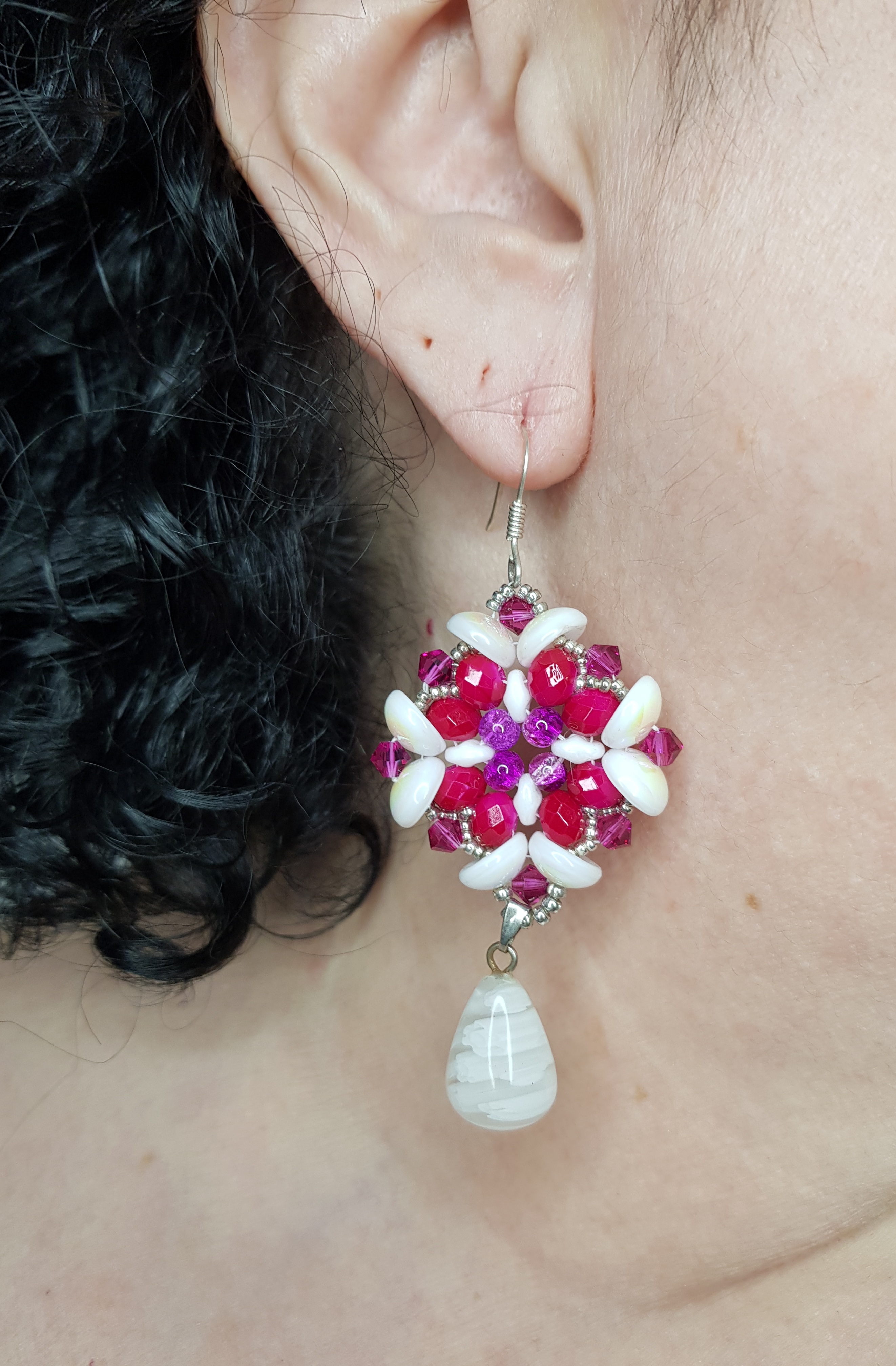 Piggy Cyclamen - crystal earrings with drop
