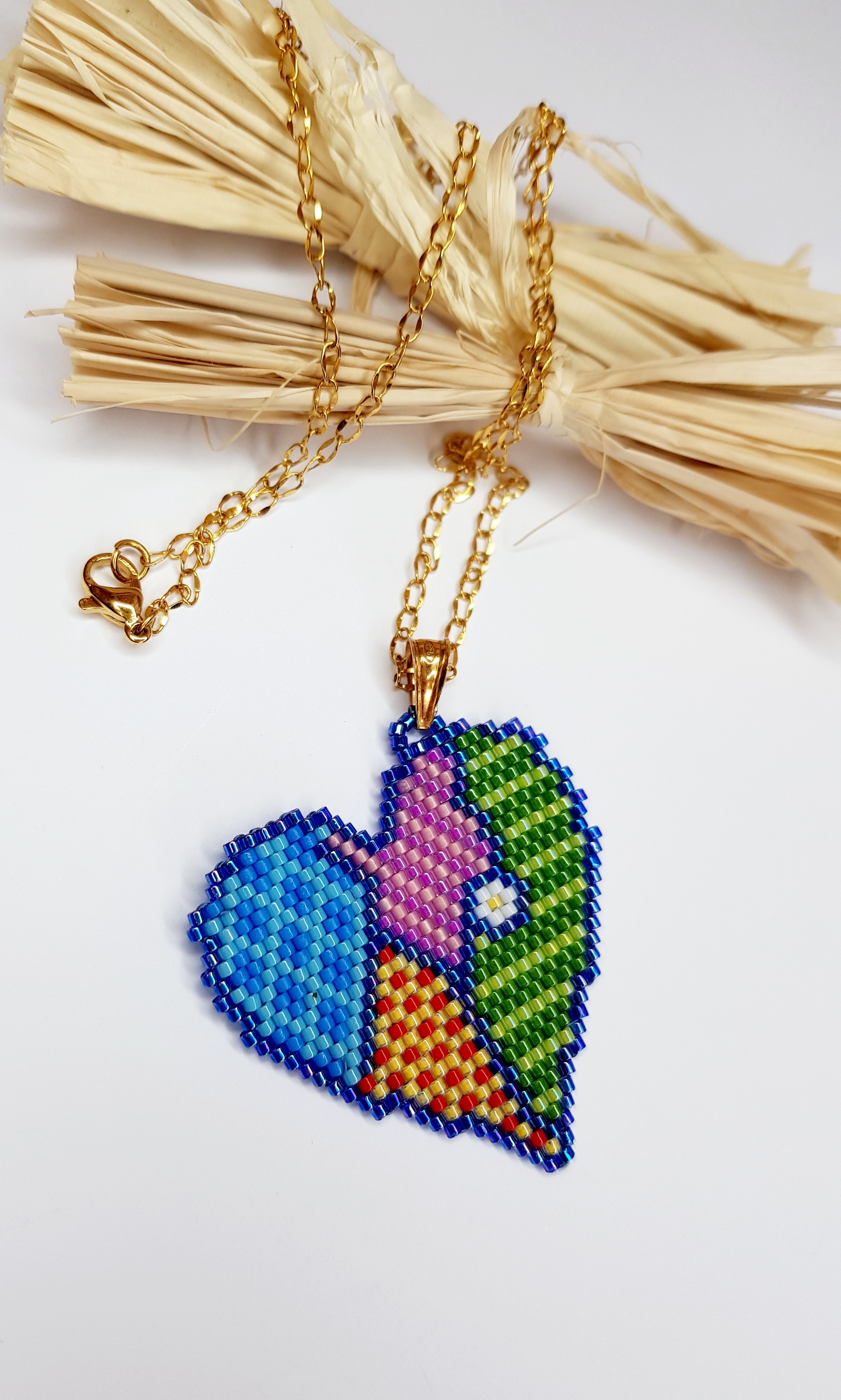 America - Heart pendant necklace
