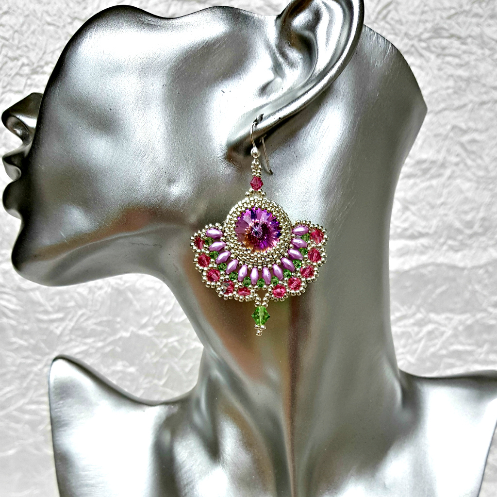 Barocco - Pendant earrings with pink crystals